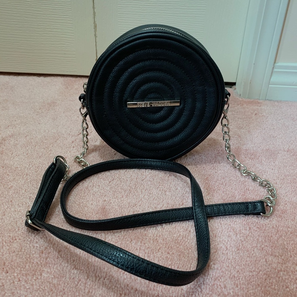 Steve Madden circle crossbody bag.